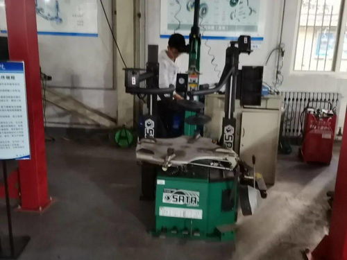 青春奉獻(xiàn)展風(fēng)采，志愿服務(wù)踐初心——車輛工程學(xué)院開(kāi)展建黨百年百場(chǎng)志愿服務(wù)之校園清掃活動(dòng)